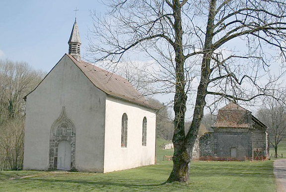 Chapelle Sainte-Ursule  Parnoy-en-Bassigny - Haute-Marne -  l'entre du site de l'ancienne abbaye de Morimond